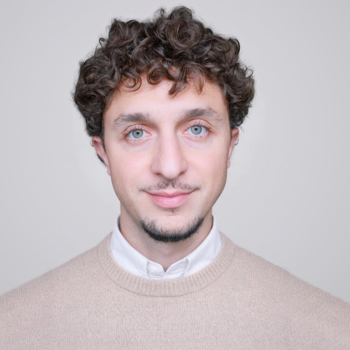 Enzo, Website