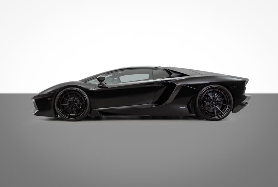 2016 Lamborghini Adventador